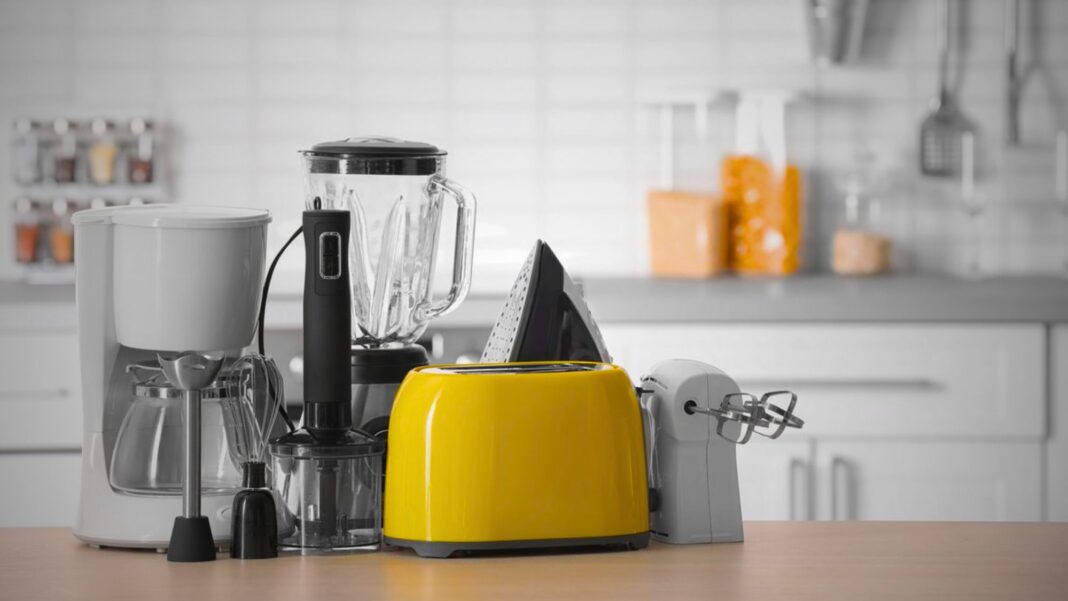 An assortment of basic kitchen appliances